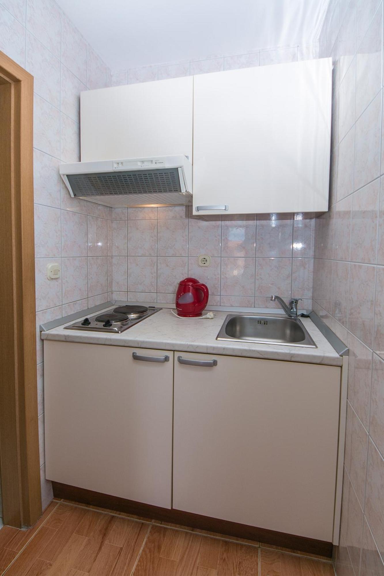 Apartments And Rooms By The Sea Brela, Makarska - 2752 Exterior photo