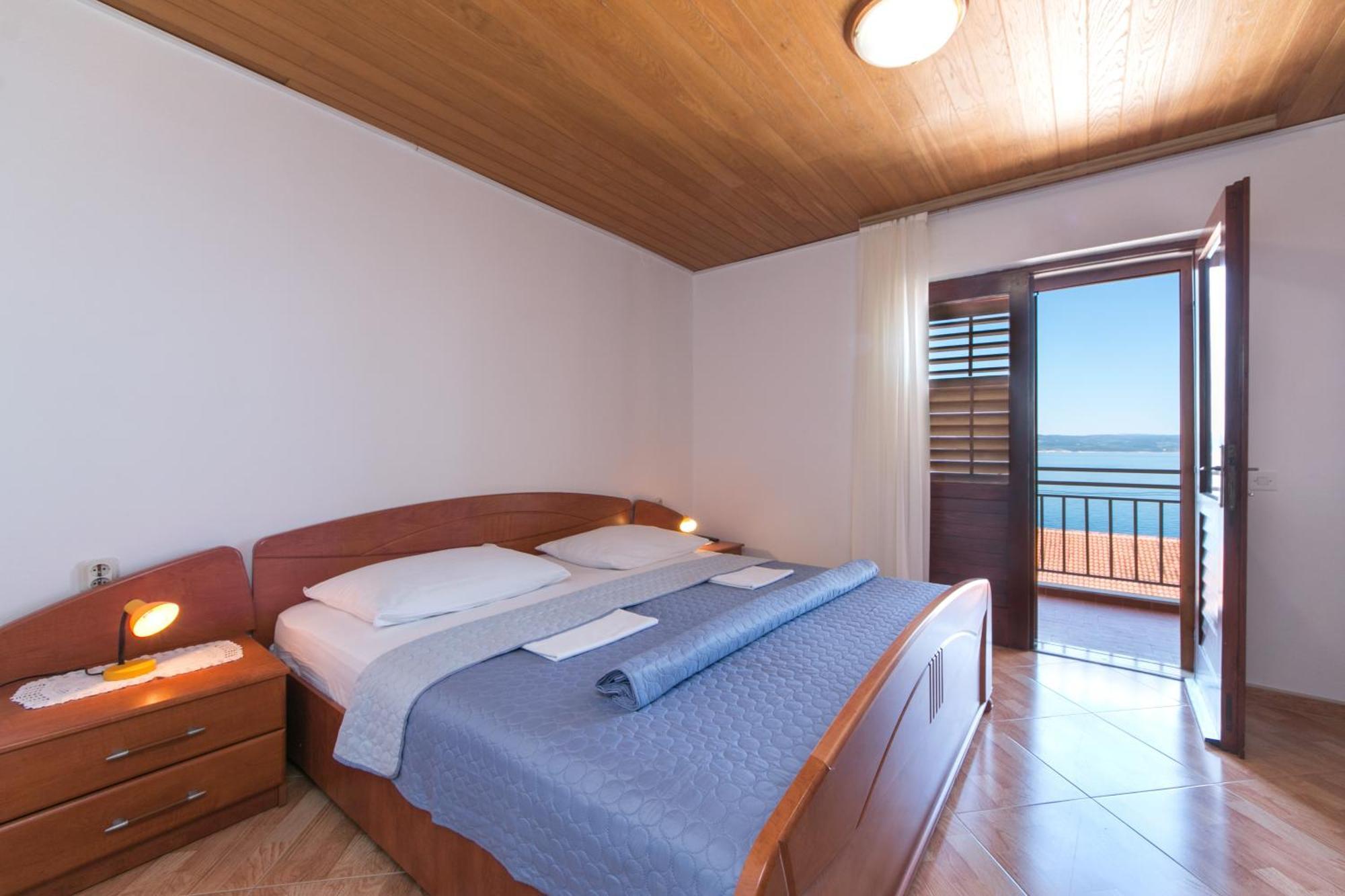 Apartments And Rooms By The Sea Brela, Makarska - 2752 Exterior photo
